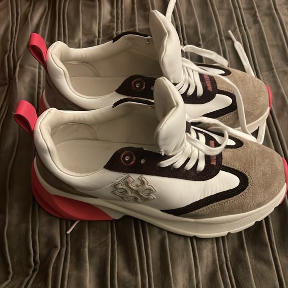 Hello! I am selling a pair of “Good luck trainer” (shoes) by Tory Burch. - Picture 5 of 7